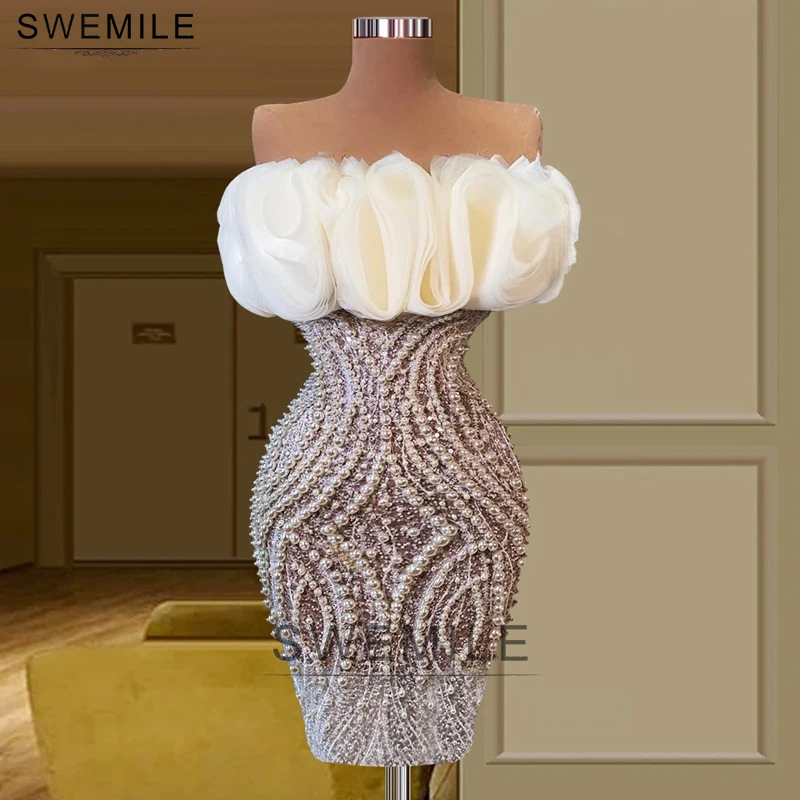 SWEMILE Elegant Ruffles Strapless Short Homcoming Dresses Sheath Luxury Pearls Mini Prom Gowns Cocktail Dresses Beaded Celebrity
SWEMILE Elegant Ruffles Strapless Short Homcoming Dresses Sheath Luxury Pearls Mini Prom Gowns Cocktail Dresses Beaded Celebrity