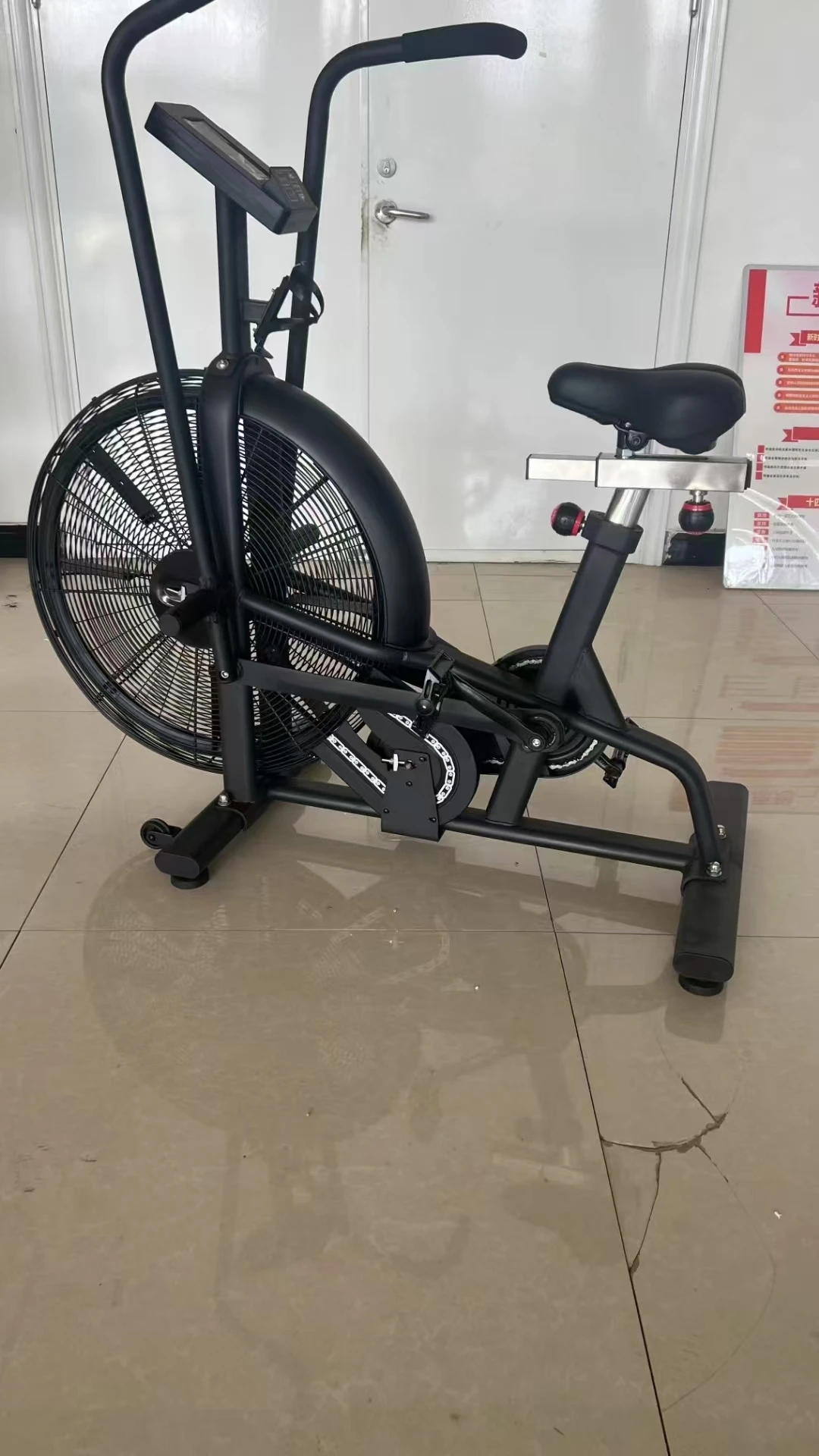 Professional Fan Bike New Commercial Equipment Assault Air Bike for Cardio Training
Professional Fan Bike New Commercial Equipment Assault Air Bike for Cardio Training