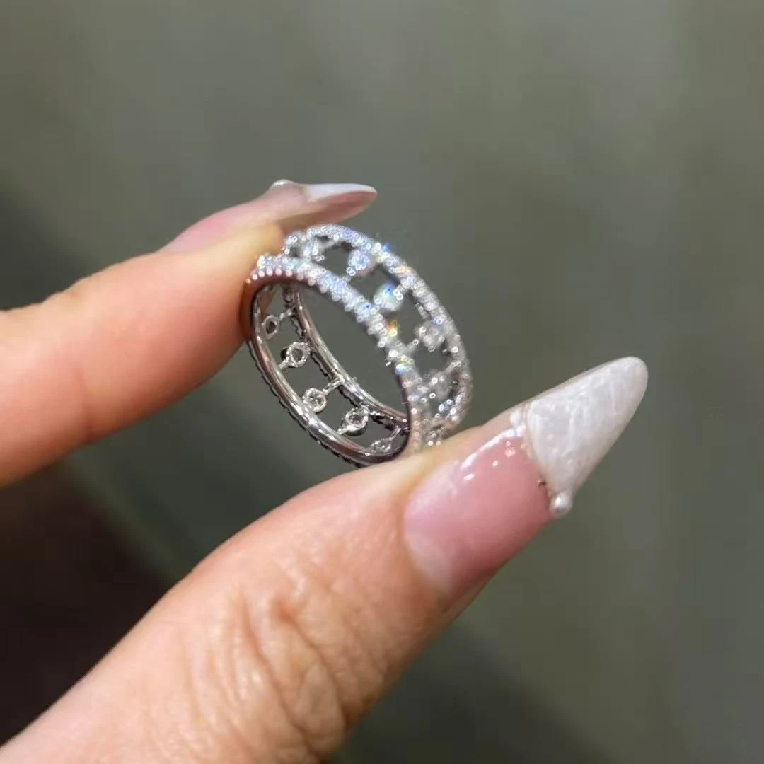 S925 Silver Classic Women's Ring Full Diamond Hollow Ring Multiple Choice Holiday Gift
S925 Silver Classic Women's Ring Full Diamond Hollow Ring Multiple Choice Holiday Gift