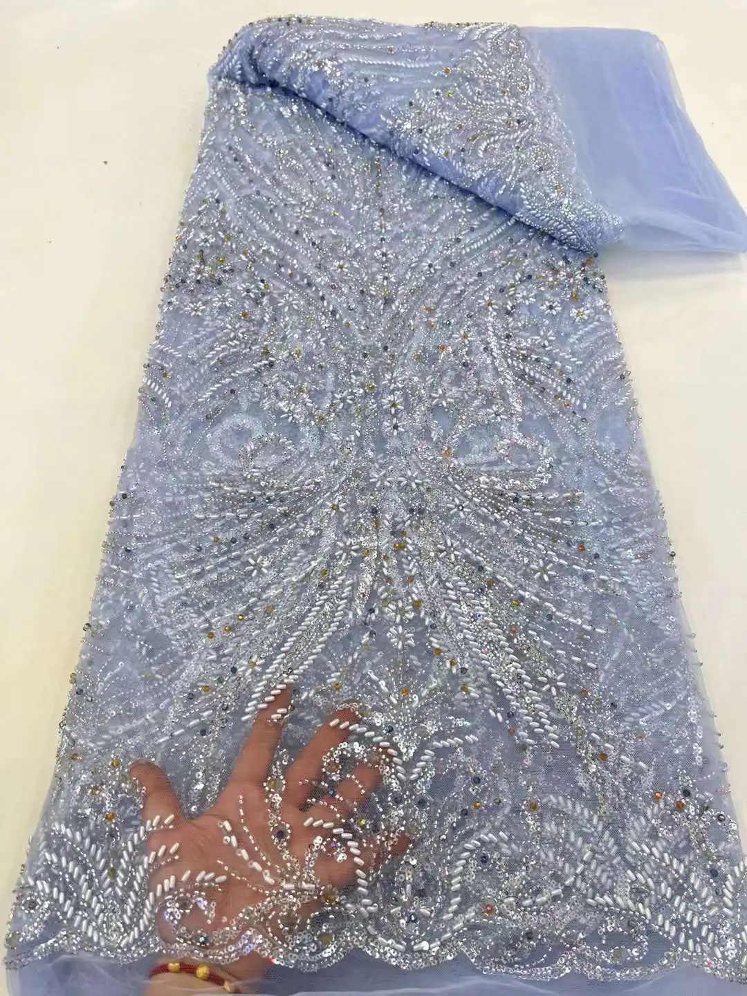 African Elegant Luxury Sequins Beads Lace Fabric 2024 5 Yards High Quality French Mesh Tulle Embroidery Wedding Bridal Lace XC75 
African Elegant Luxury Sequins Beads Lace Fabric 2024 5 Yards High Quality French Mesh Tulle Embroidery Wedding Bridal Lace XC75