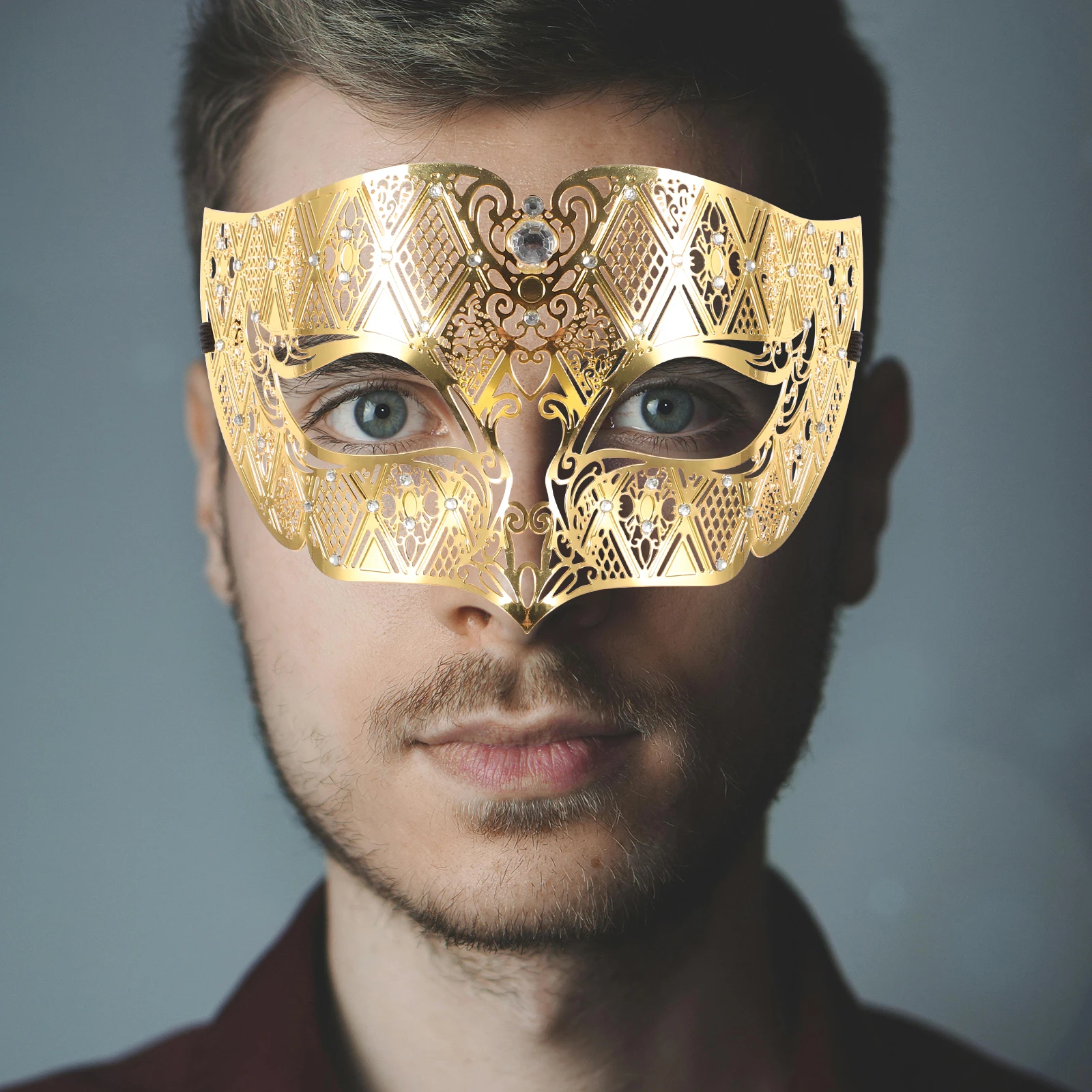 Metal Mask Rhinestone Masks Masquerade Props for Parties Halloween Party Half-face Eyewear Diamond Man The
Metal Mask Rhinestone Masks Masquerade Props for Parties Halloween Party Half-face Eyewear Diamond Man The