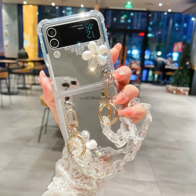 Fashion rhinestone mirror face Diagonal flower Bracelet Fold Folding Screen for Samsung ZFlip4 ZFlip3 Shockproof Phone Case
Fashion rhinestone mirror face Diagonal flower Bracelet Fold Folding Screen for Samsung ZFlip4 ZFlip3 Shockproof Phone Case