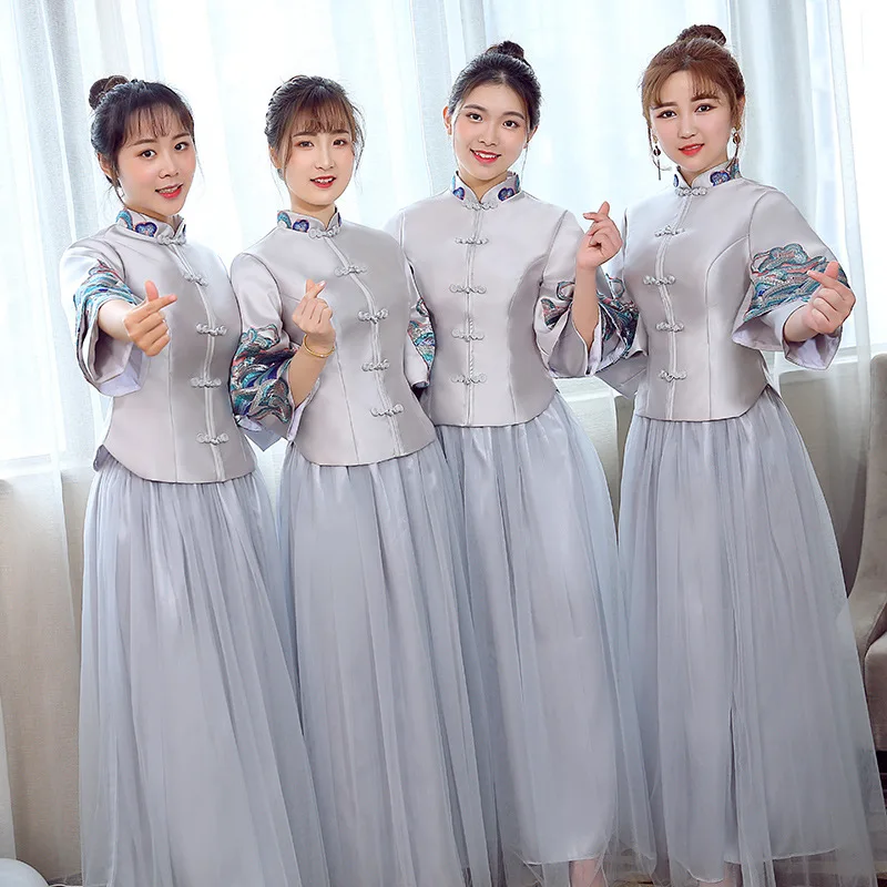 Light Gray Chinese Qipao Style Bridesmaid Dress Embroidery Satin Top + Tulle Skirt Two-Piece Formal Gown
Light Gray Chinese Qipao Style Bridesmaid Dress Embroidery Satin Top + Tulle Skirt Two-Piece Formal Gown