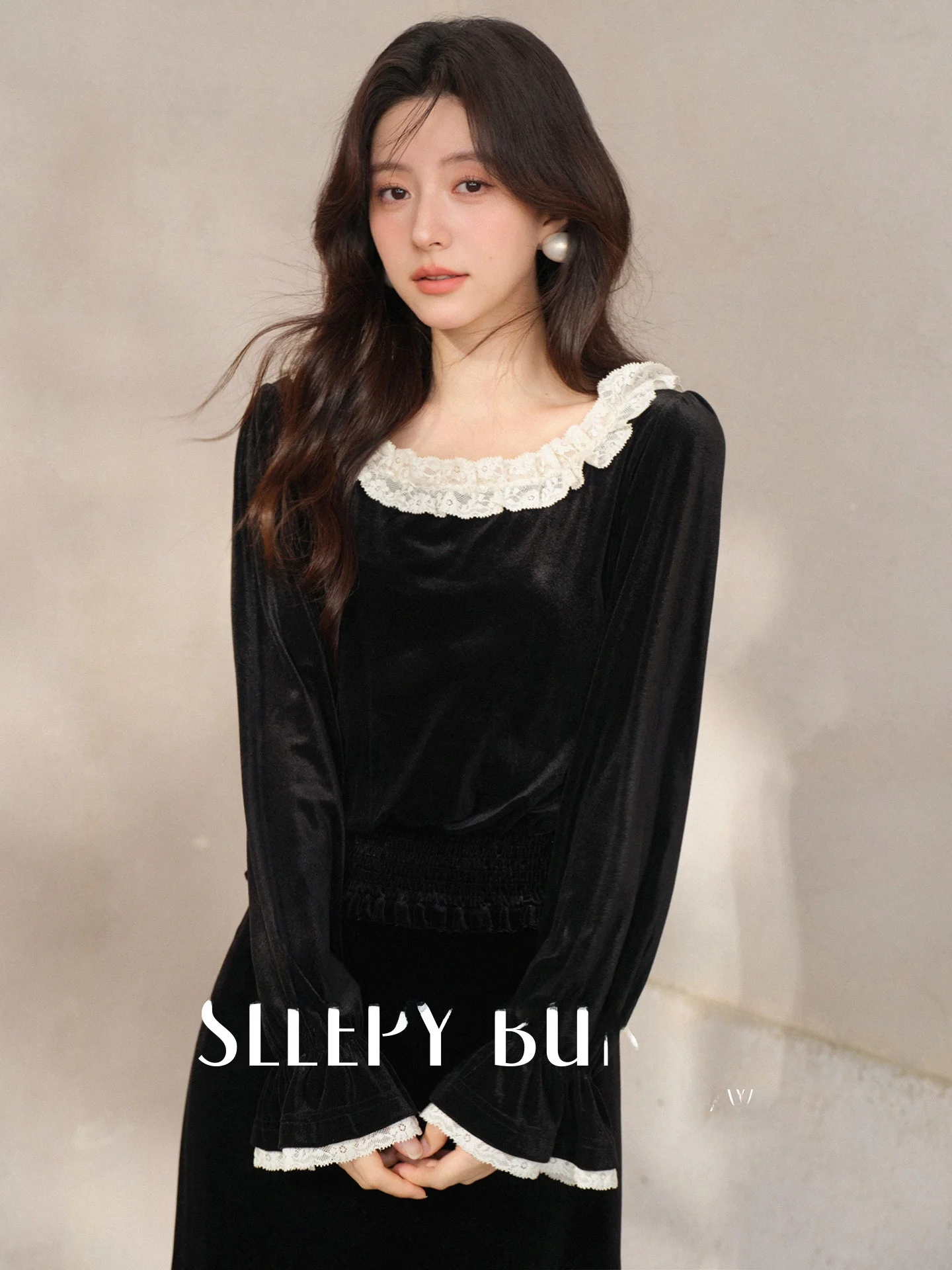 bunny Lace Trim Velvet irt Women's Vintage Bla Top Casual Loose Fit Long Sve round Ne Antistatic Daily Wear
bunny Lace Trim Velvet irt Women's Vintage Bla Top Casual Loose Fit Long Sve round Ne Antistatic Daily Wear