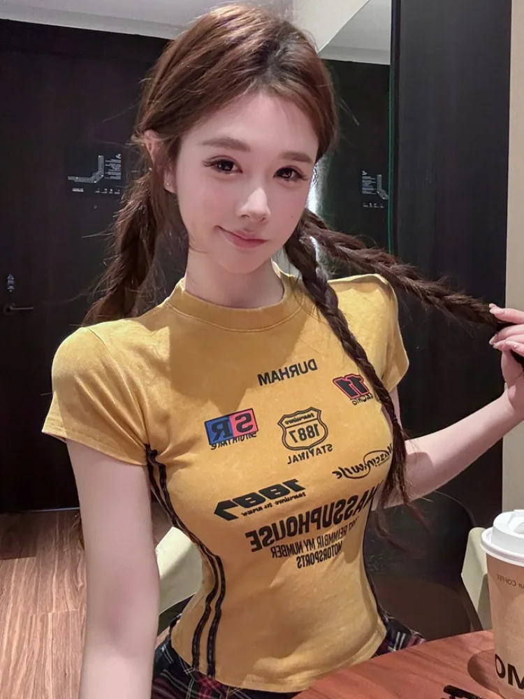 Retro American Short Sleeve T-Shirt Women Summer New Design Splicing Print Gradient Old Style Short Top Waist Shaping Citywal...
Retro American Short Sleeve T-Shirt Women Summer New Design Splicing Print Gradient Old Style Short Top Waist Shaping Citywal...
