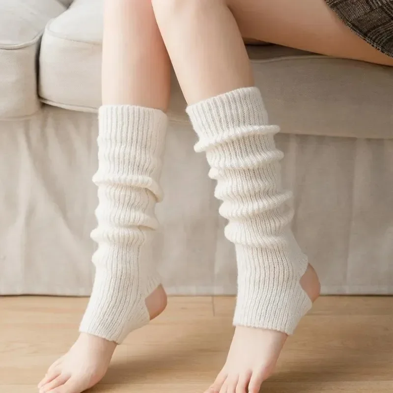 New Japanese Lolita Y2k Solid Color Leg Warmers Women Hollowed Out Foot Heel Warm Knitted Knee High Socks Legging Gaiters Cover
New Japanese Lolita Y2k Solid Color Leg Warmers Women Hollowed Out Foot Heel Warm Knitted Knee High Socks Legging Gaiters Cover