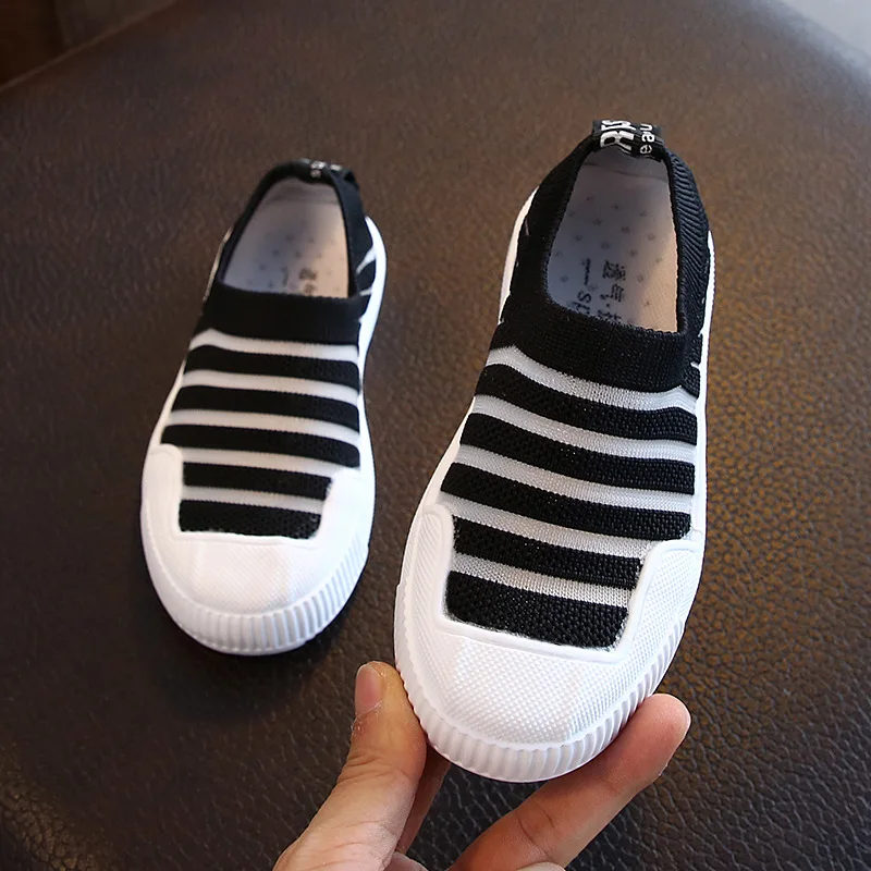 Fashion Summer Children's Air Mesh Sports Shoes Casual Breathable Net Fabric Knitting Sneakers For Medium Big Boys Girls Kids
Fashion Summer Children's Air Mesh Sports Shoes Casual Breathable Net Fabric Knitting Sneakers For Medium Big Boys Girls Kids