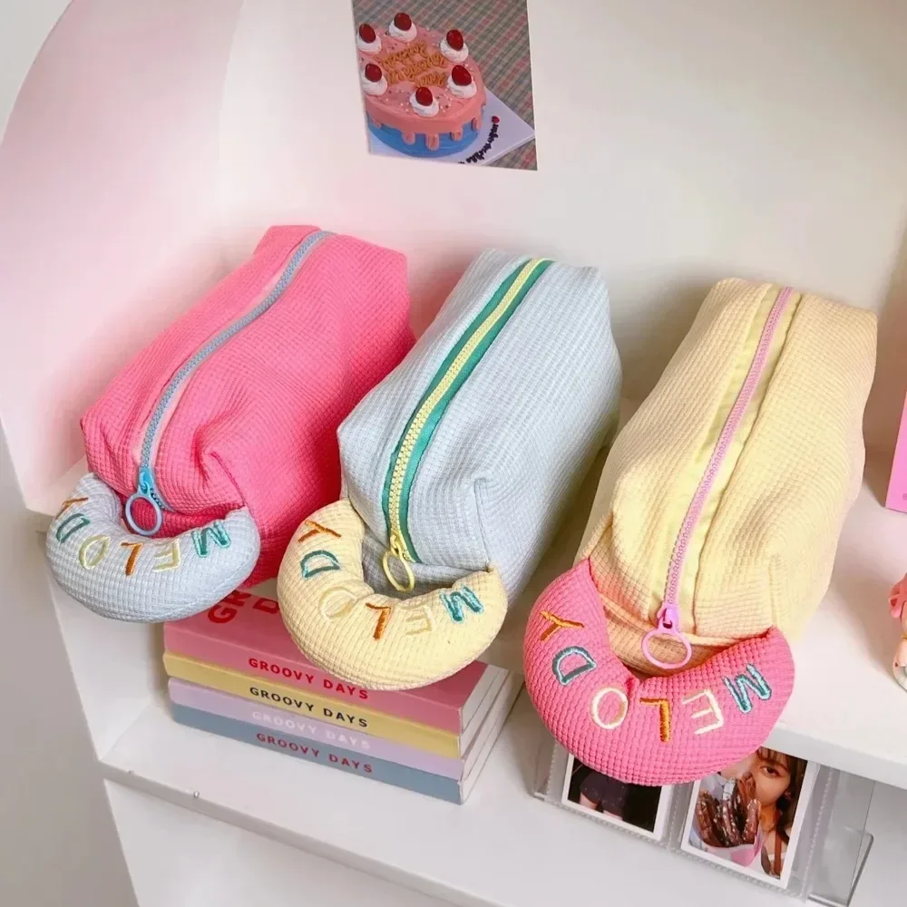 Kawaii Pencil Case Macaron Color Portable Pen Bag Korean Stationery Large Capacity Storage School Supplies Estuche
Kawaii Pencil Case Macaron Color Portable Pen Bag Korean Stationery Large Capacity Storage School Supplies Estuche