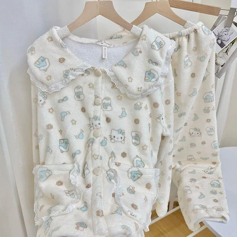 Женская пижама Kitty Cat, зимняя дворцовая стильная пижама с длинными рукавами, милый кавайный комплект одежды для сна с воротником Питера Пэна, студенческая домашняя одежда с героями мультфильмов
Женская пижама Kitty Cat, зимняя дворцовая стильная пижама с длинными рукавами, милый кавайный комплект одежды для сна с воротником Питера Пэна, студенческая домашняя одежда с героями мультфильмов