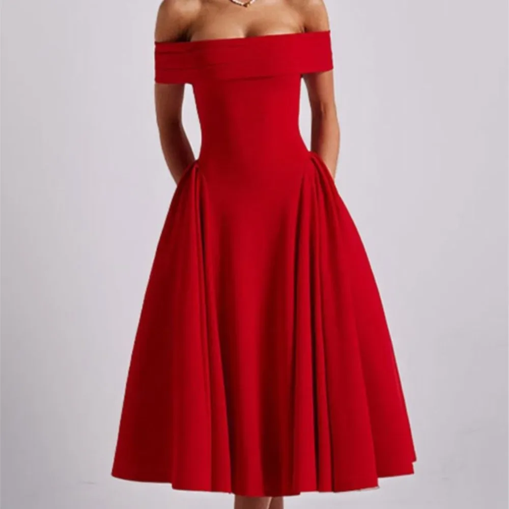 Spring Summer Women's New Fashionable Off Shoulder Sleeveless Sexy Single Collar Solid Color One Collar Cardcaptor Dress
Spring Summer Women's New Fashionable Off Shoulder Sleeveless Sexy Single Collar Solid Color One Collar Cardcaptor Dress