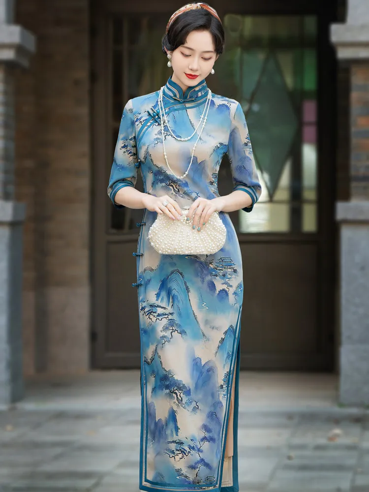 Elegant Long Qipao Dress with Seven-Quarter Sleeves in Silk Satin Chinese Style Fashionable Breathable Daily Wear Spring 2026
Elegant Long Qipao Dress with Seven-Quarter Sleeves in Silk Satin Chinese Style Fashionable Breathable Daily Wear Spring 2026