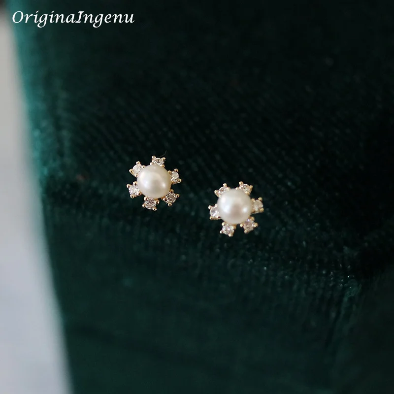 Solid 9K Gold Freshwater Stud Earrings Dainty Zircon Earring 9k Gold Delicate Jewelry Tarnish Resistan Fine Jewelry
Solid 9K Gold Freshwater Stud Earrings Dainty Zircon Earring 9k Gold Delicate Jewelry Tarnish Resistan Fine Jewelry