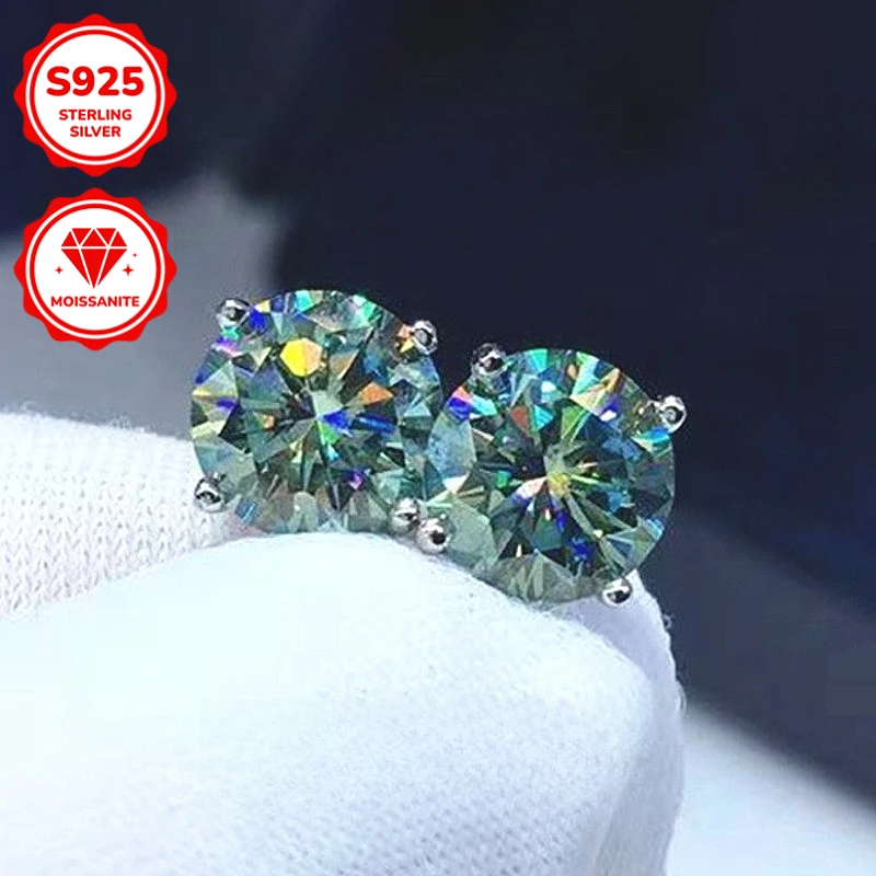 1pair 0.5 Carat Classic Green Moissanite Four-claw Earrings, Men's and Lady's Suitable for Banquets, Parties, Anniversary Gifts.
1pair 0.5 Carat Classic Green Moissanite Four-claw Earrings, Men's and Lady's Suitable for Banquets, Parties, Anniversary Gifts.