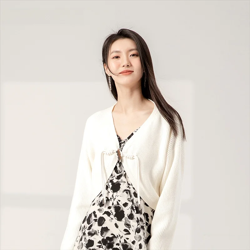 Dailanzhi Spring New Knitted Sweater Pure Color Versatile ort Outerwear Open Cardigan Ladies Commute Sle V-ne Long Sve
Dailanzhi Spring New Knitted Sweater Pure Color Versatile ort Outerwear Open Cardigan Ladies Commute Sle V-ne Long Sve