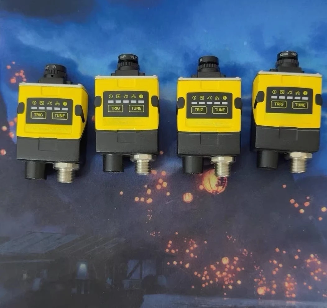 Used IS2000C For Cognex DataMan IS2000C-130-40-L28 Industrial Barcode Readers Vision Sensor