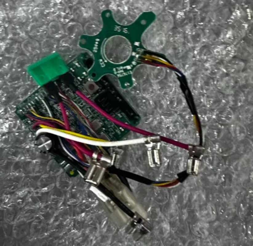 New power tool wide voltage 12V18V20V brushless motor drive board adjustable potentiometer speed regulation
New power tool wide voltage 12V18V20V brushless motor drive board adjustable potentiometer speed regulation