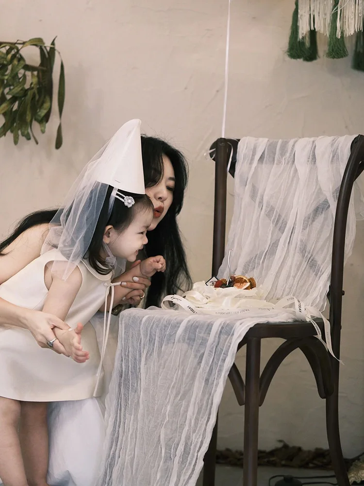 Korean Style One-Year-Old Princess Dress New Girl Flower Girl Wedding Child Dress Sleeveless Vest Birthday Dress Cross-Border
Korean Style One-Year-Old Princess Dress New Girl Flower Girl Wedding Child Dress Sleeveless Vest Birthday Dress Cross-Border