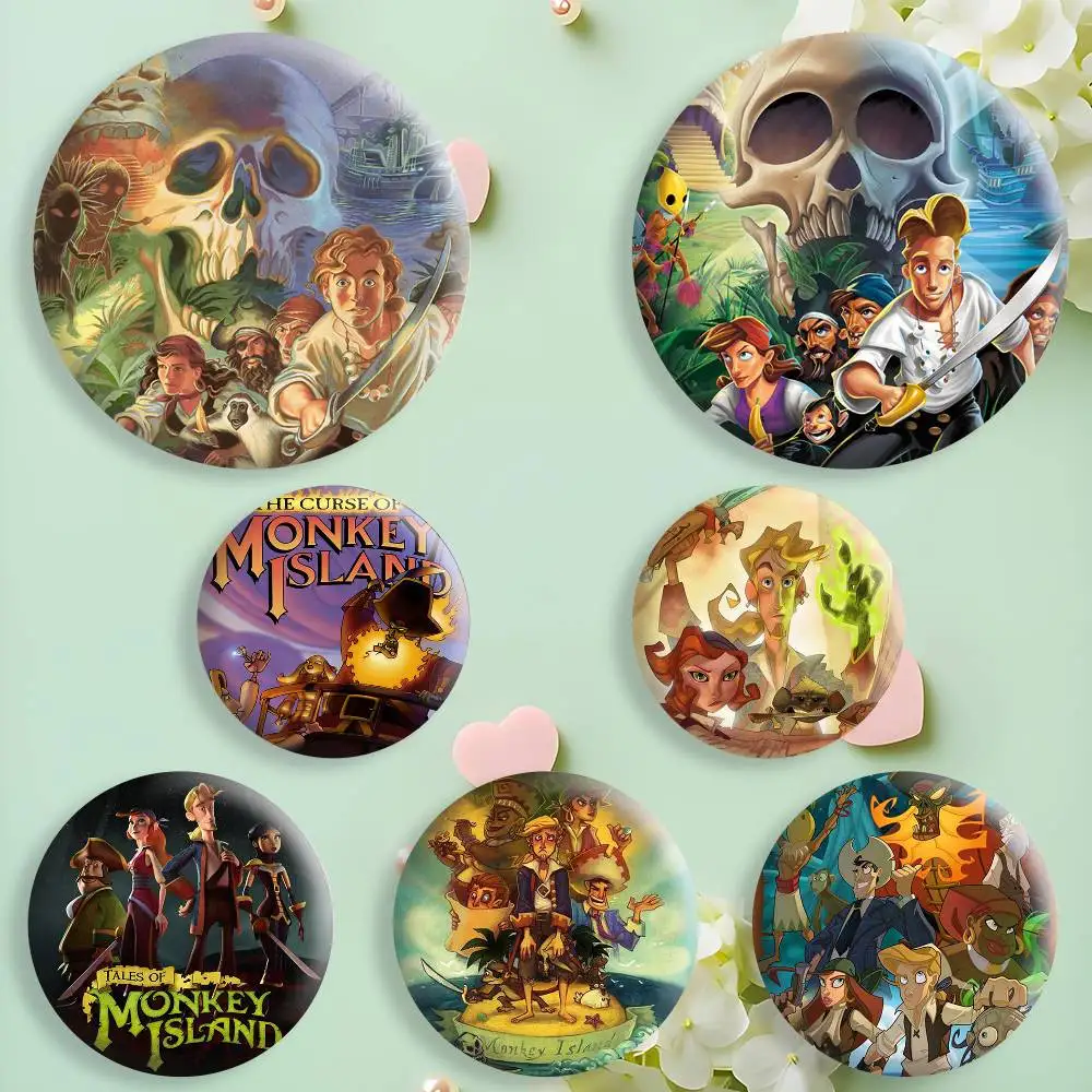 Classic Game The Secret Of Monkey Island Brooches Cartoon Badge Pins Backpack Hat Accessories Friend Gift
Classic Game The Secret Of Monkey Island Brooches Cartoon Badge Pins Backpack Hat Accessories Friend Gift