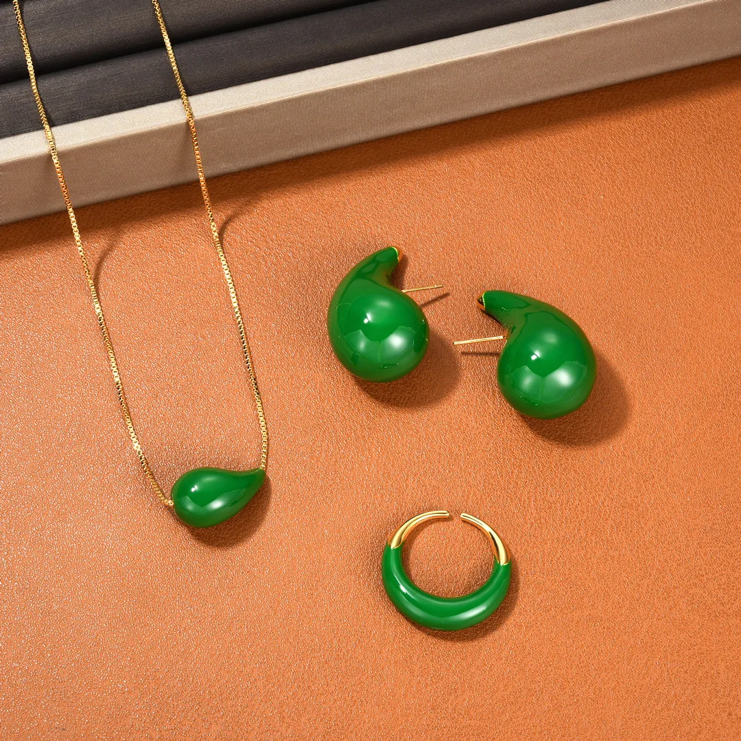 Brass Luxy Green Enamel Water Drop Earrings Women Jewelry Punk Designer Runway Rare Gown Boho Japan Korean
Brass Luxy Green Enamel Water Drop Earrings Women Jewelry Punk Designer Runway Rare Gown Boho Japan Korean