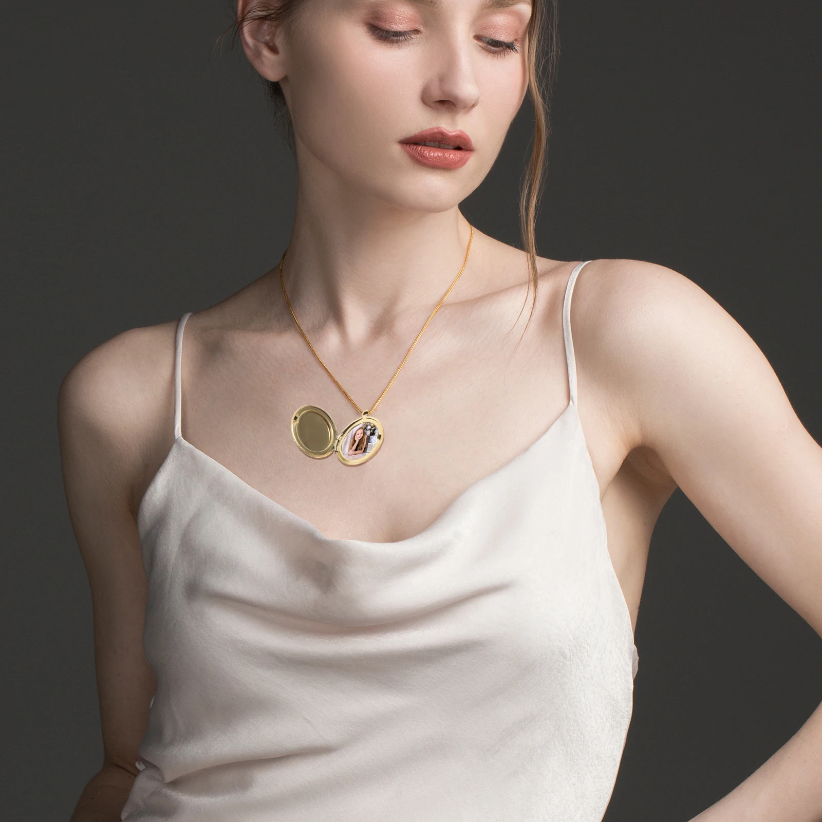 2 шт., медальон из полированной нержавеющей стали, кулон с зеркальной отделкой, дизайн фоторамки, подвеска, аксессуар «сделай сам», подвеска из нержавеющей стали
2 шт., медальон из полированной нержавеющей стали, кулон с зеркальной отделкой, дизайн фоторамки, подвеска, аксессуар «сделай сам», подвеска из нержавеющей стали