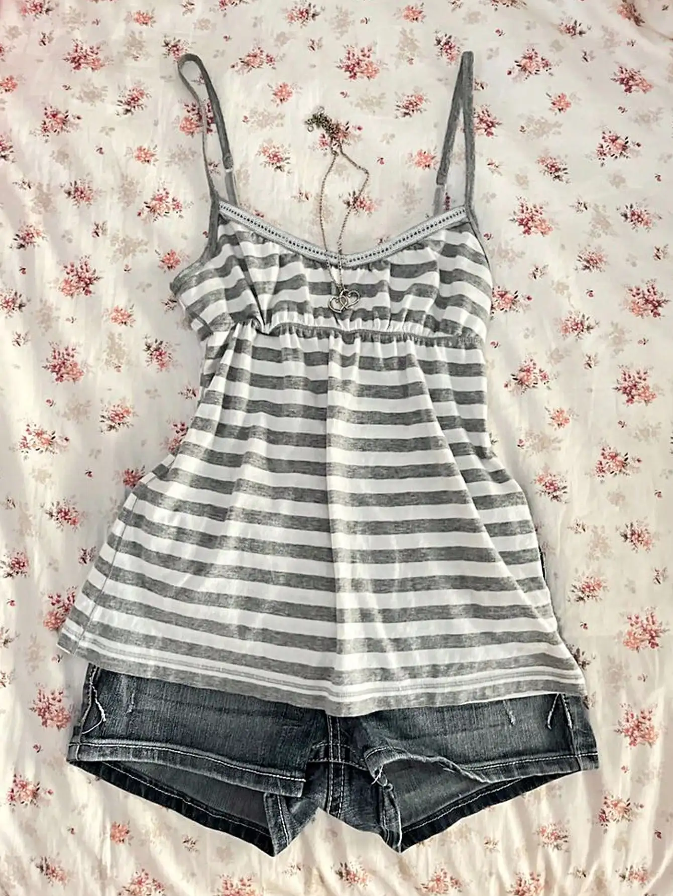 Glimmora Summer Casual Retro Y2K Striped Women Camisole
Glimmora Summer Casual Retro Y2K Striped Women Camisole