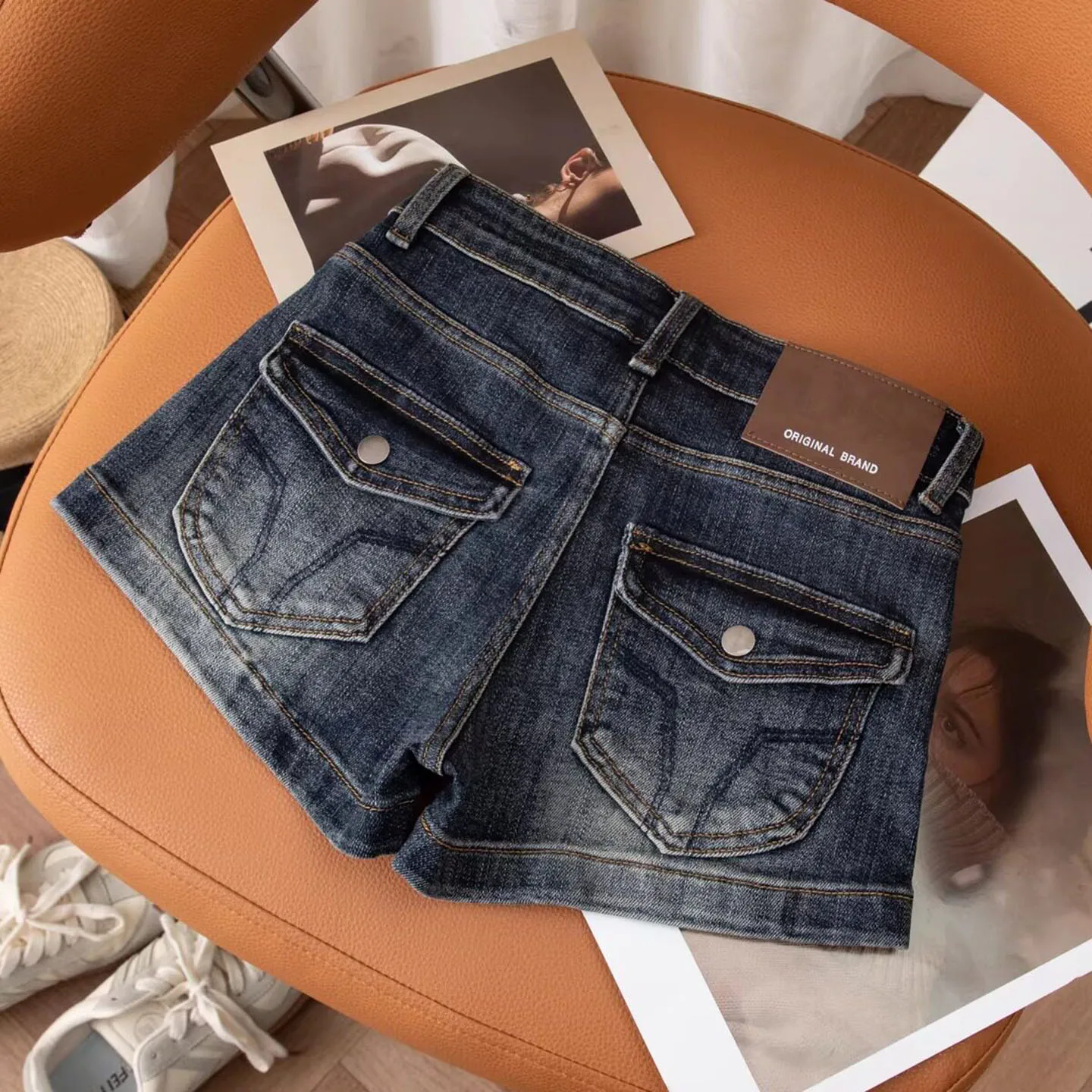 American Retro High Waist Elastic Skinny Jeans Shorts Women Summer Elegantly Sexy Spicy Girl Slim Fit Hot Pants
American Retro High Waist Elastic Skinny Jeans Shorts Women Summer Elegantly Sexy Spicy Girl Slim Fit Hot Pants
