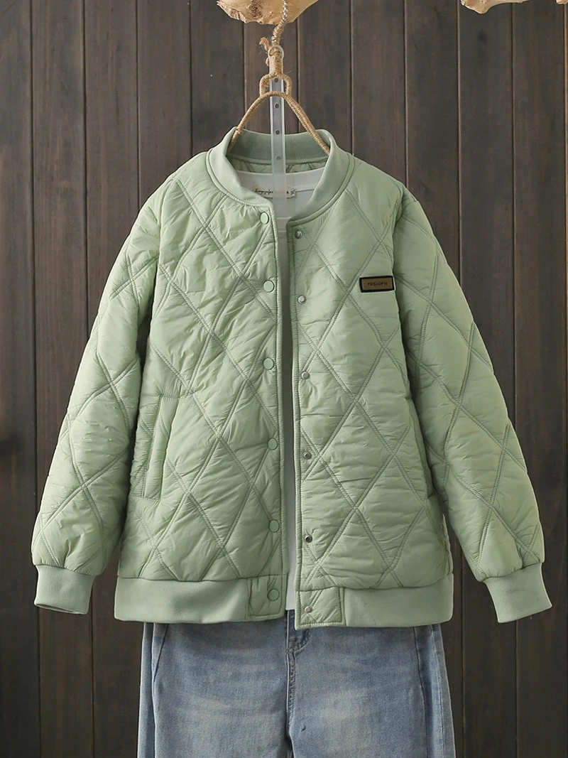 Loose Fit Quilted Cotton Jacket Korean Style Duck down Cotton Coat Diamond Pattern Baseball Style Thickened Winter Outerwear
Loose Fit Quilted Cotton Jacket Korean Style Duck down Cotton Coat Diamond Pattern Baseball Style Thickened Winter Outerwear