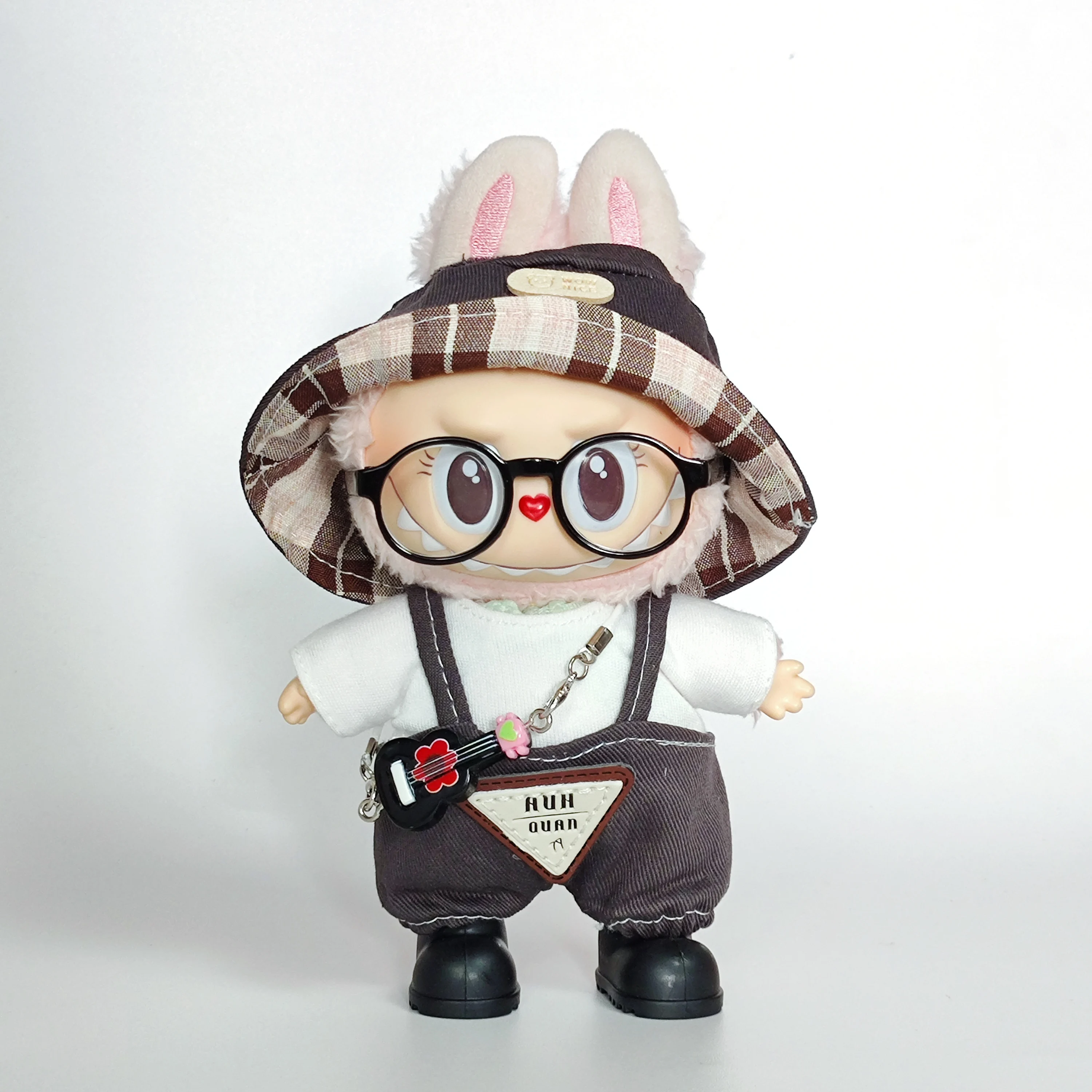Брелок Labubu Blind Box 17 см — повседневный комбинезон, комплект одежды для куклы
Брелок Labubu Blind Box 17 см — повседневный комбинезон, комплект одежды для куклы