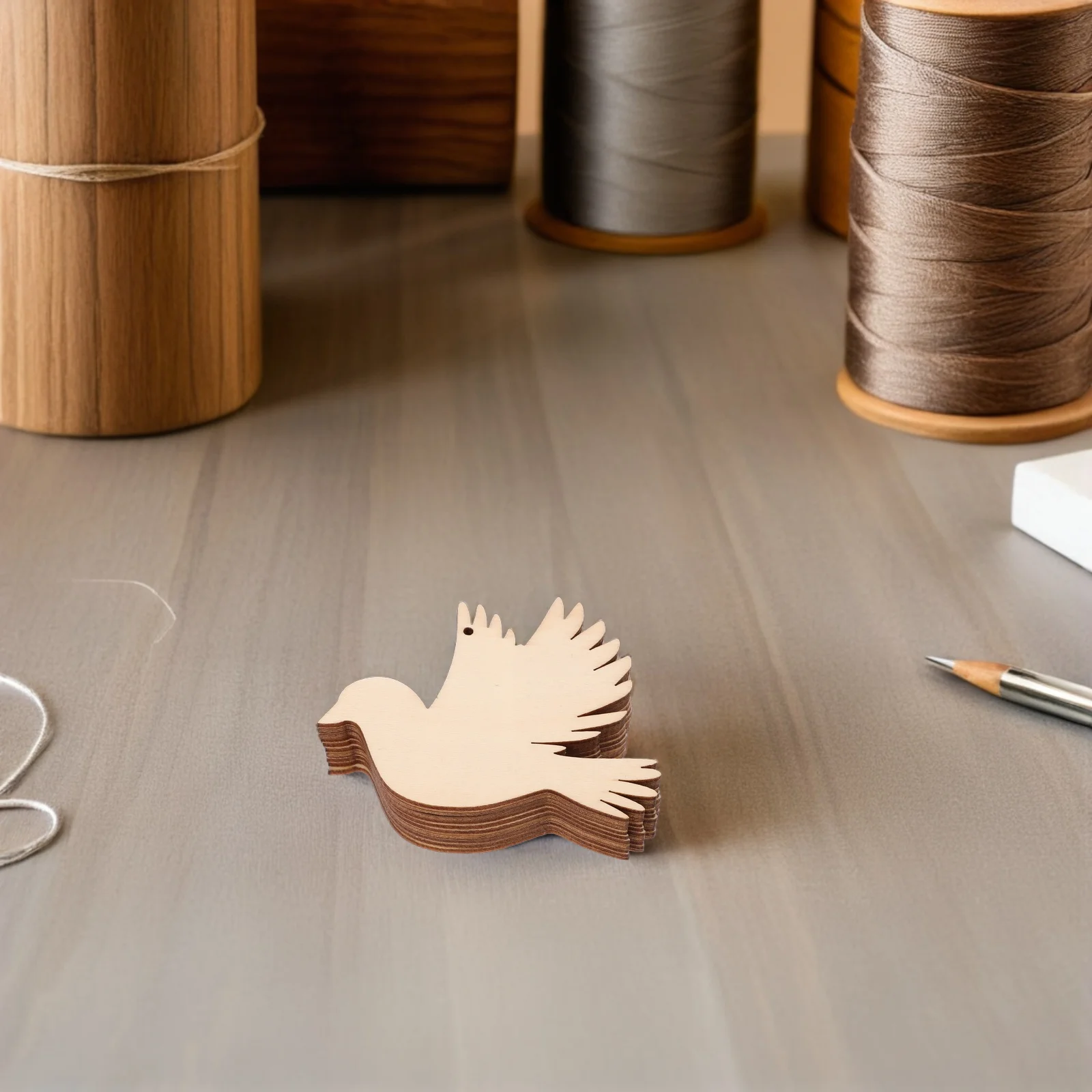 50pcs Wood Bird Cutouts Unfinished Hanging Slices With Holes And Twine Theme Pendant Decorations Blank Wooden Tags For Craft
50pcs Wood Bird Cutouts Unfinished Hanging Slices With Holes And Twine Theme Pendant Decorations Blank Wooden Tags For Craft