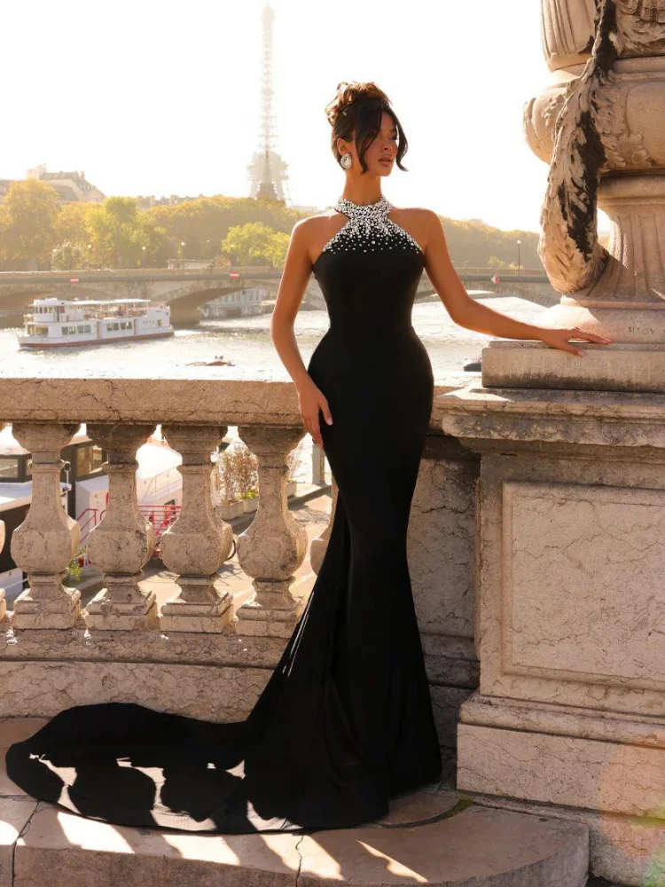 2025 Women Celebrity Sexy Sleeveless Pearl Backless Loose Maxi Long Black Dress Elegant Evening Club Party Outfit
2025 Women Celebrity Sexy Sleeveless Pearl Backless Loose Maxi Long Black Dress Elegant Evening Club Party Outfit