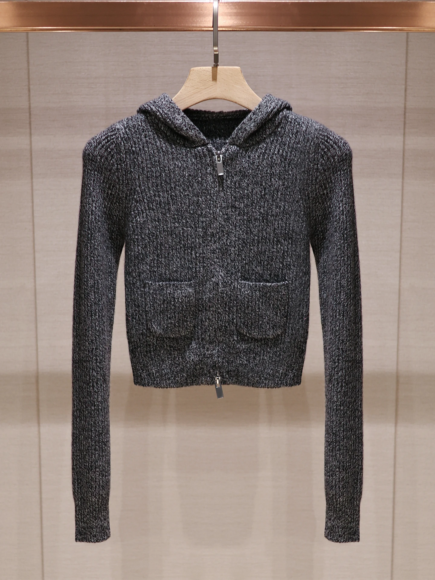 Стильный уникальный трикотажный топ на молнии, облегающий, повседневный, модный женский топ для осеннего сезона
Стильный уникальный трикотажный топ на молнии, облегающий, повседневный, модный женский топ для осеннего сезона