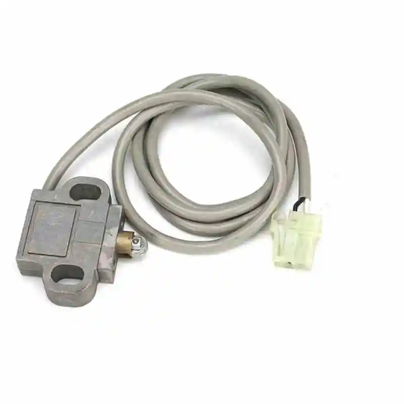D4C-9093 203-06-5621 PC200-5 PC200-6 6F95 Датчик давления путешествия Переключатель экскаватора
D4C-9093 203-06-5621 PC200-5 PC200-6 6F95 Датчик давления путешествия Переключатель экскаватора