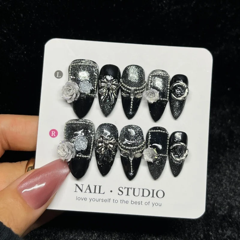 10PCS Sweet Cool Black Almond Handmade Press on Nails Glitter Cat Eye French Fake Nails 3D Floral Metallic Bowknot Nail Tips Art
10PCS Sweet Cool Black Almond Handmade Press on Nails Glitter Cat Eye French Fake Nails 3D Floral Metallic Bowknot Nail Tips Art