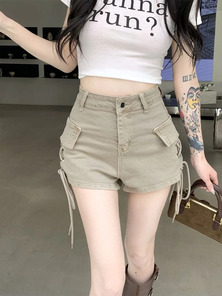 Trendy Fashion Khaki High Waist Slimming A-line Drawstring Shorts for Women Summer Petite Chic Casual Outfit
Trendy Fashion Khaki High Waist Slimming A-line Drawstring Shorts for Women Summer Petite Chic Casual Outfit