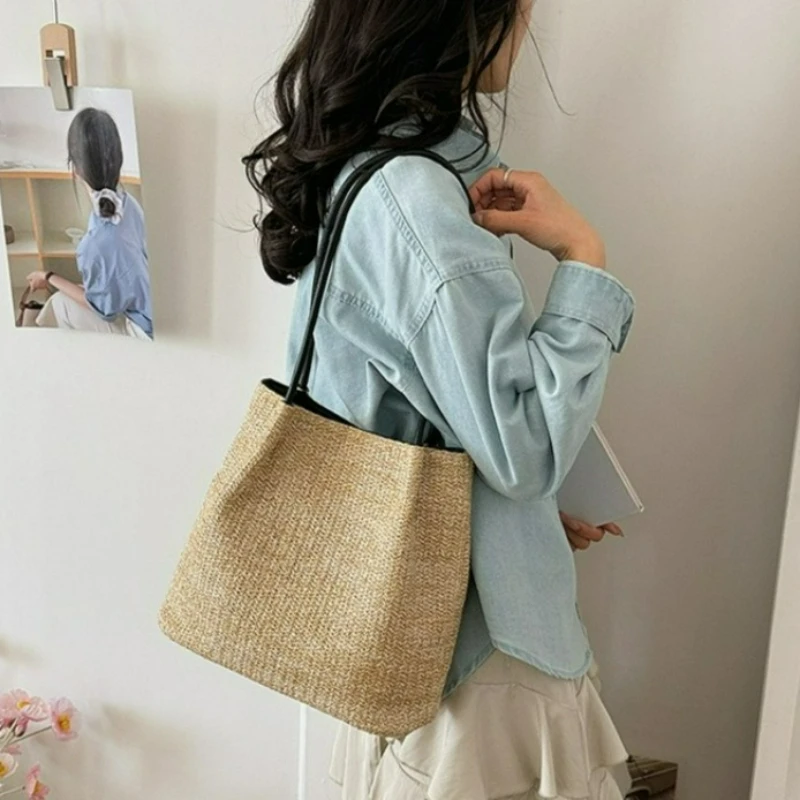 Fashion Bohemian Style Woven Handbag for Ladies - New Model, Simple and Versatile, Large Capacity, Single Shoulder Bucket Bag
Fashion Bohemian Style Woven Handbag for Ladies - New Model, Simple and Versatile, Large Capacity, Single Shoulder Bucket Bag