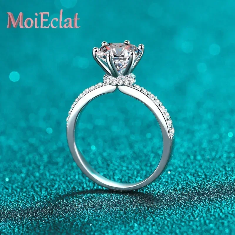 Luxury 2ct Moissanite Diamond Six Claw Setting Rings for Women, High-Quality Platinum PT950 Ring Bridal Jewelry Exquisite Gifts
Luxury 2ct Moissanite Diamond Six Claw Setting Rings for Women, High-Quality Platinum PT950 Ring Bridal Jewelry Exquisite Gifts