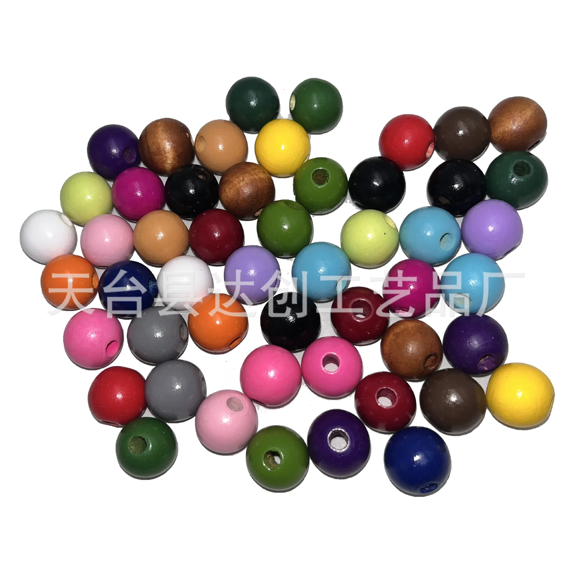 Christmas colored wooden beads hand necklace round wooden beads accessories simple handicrafts children DIY ball handmade toys
Christmas colored wooden beads hand necklace round wooden beads accessories simple handicrafts children DIY ball handmade toys