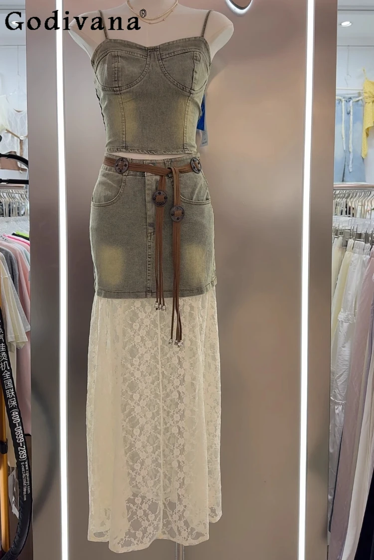 2025 Summer Korean Elegant V-neck Chic Denim Suspender Vest Female Sexy Splicing Lace High Waist Fashion Skirt Two-piece Sets
2025 Summer Korean Elegant V-neck Chic Denim Suspender Vest Female Sexy Splicing Lace High Waist Fashion Skirt Two-piece Sets