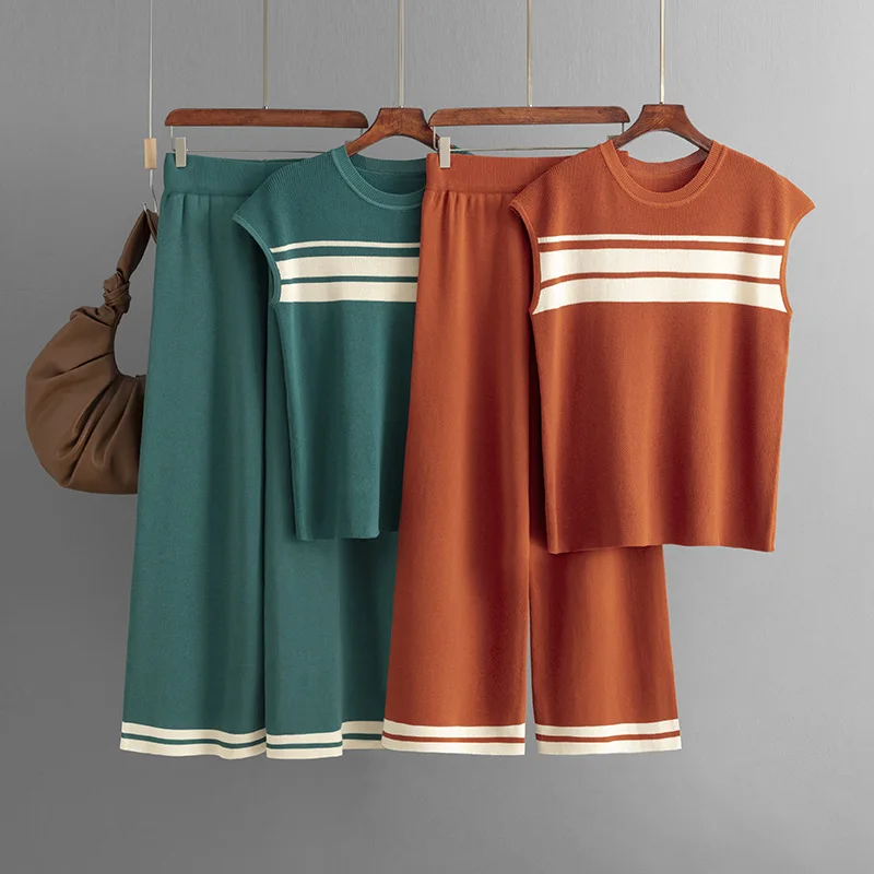 Women Summer Striped Knit Short Sleeve Tshirts Tops 2 Piece Sets Knitwear Tee High Waist Split Wide Leg Pants Ensemble A413
Women Summer Striped Knit Short Sleeve Tshirts Tops 2 Piece Sets Knitwear Tee High Waist Split Wide Leg Pants Ensemble A413