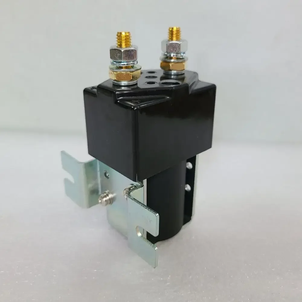 Replace Albright Contactor SW180 12V 24V 36V 48V 72V 80V 200A SW180B-751 SW180B-108 SW180B-14 12 24 36 48 80 Volt Solenoid Relay
Replace Albright Contactor SW180 12V 24V 36V 48V 72V 80V 200A SW180B-751 SW180B-108 SW180B-14 12 24 36 48 80 Volt Solenoid Relay