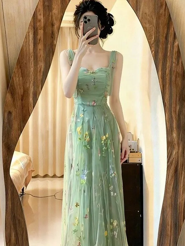 Elegant Green Strapless Dress Women's Summer Lightweight Mature Style Long Sleeveless Zipper Closure T-shirt Shape Dress
Elegant Green Strapless Dress Women's Summer Lightweight Mature Style Long Sleeveless Zipper Closure T-shirt Shape Dress