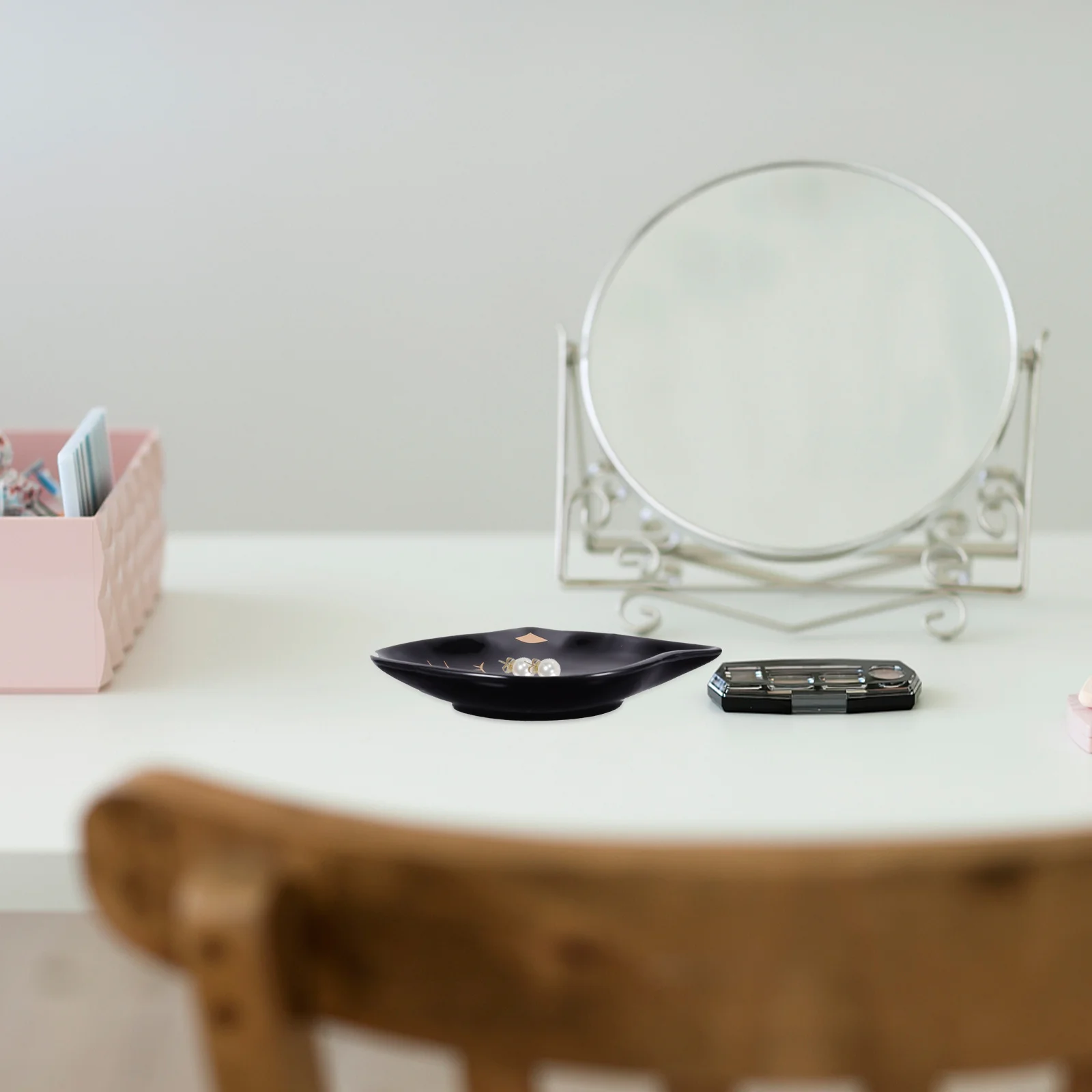 2Pcs Cat Design Jewelry Storage Tray Ceramic Rings Earrings Holder Fashionable Organizer Display Plate for Jewelry Lipstick
2Pcs Cat Design Jewelry Storage Tray Ceramic Rings Earrings Holder Fashionable Organizer Display Plate for Jewelry Lipstick