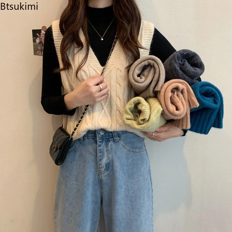 Women Solid Loose Knitted Vest Student Sleeveless Knitted V-Neck Autumn Sweater Vest Female Coats Simple Outwear Pullover Tops
Women Solid Loose Knitted Vest Student Sleeveless Knitted V-Neck Autumn Sweater Vest Female Coats Simple Outwear Pullover Tops