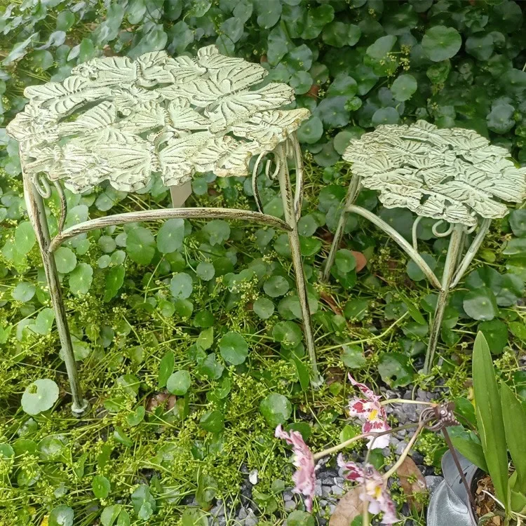  Популярный чугунный садовый табурет с полкой для растений - античная отделка, уличный декор, складная подставка для цветов на балконе для выставки товаров в патио 
 Популярный чугунный садовый табурет с полкой для растений - античная отделка, уличный декор, складная подставка для цветов на балконе для выставки товаров в патио