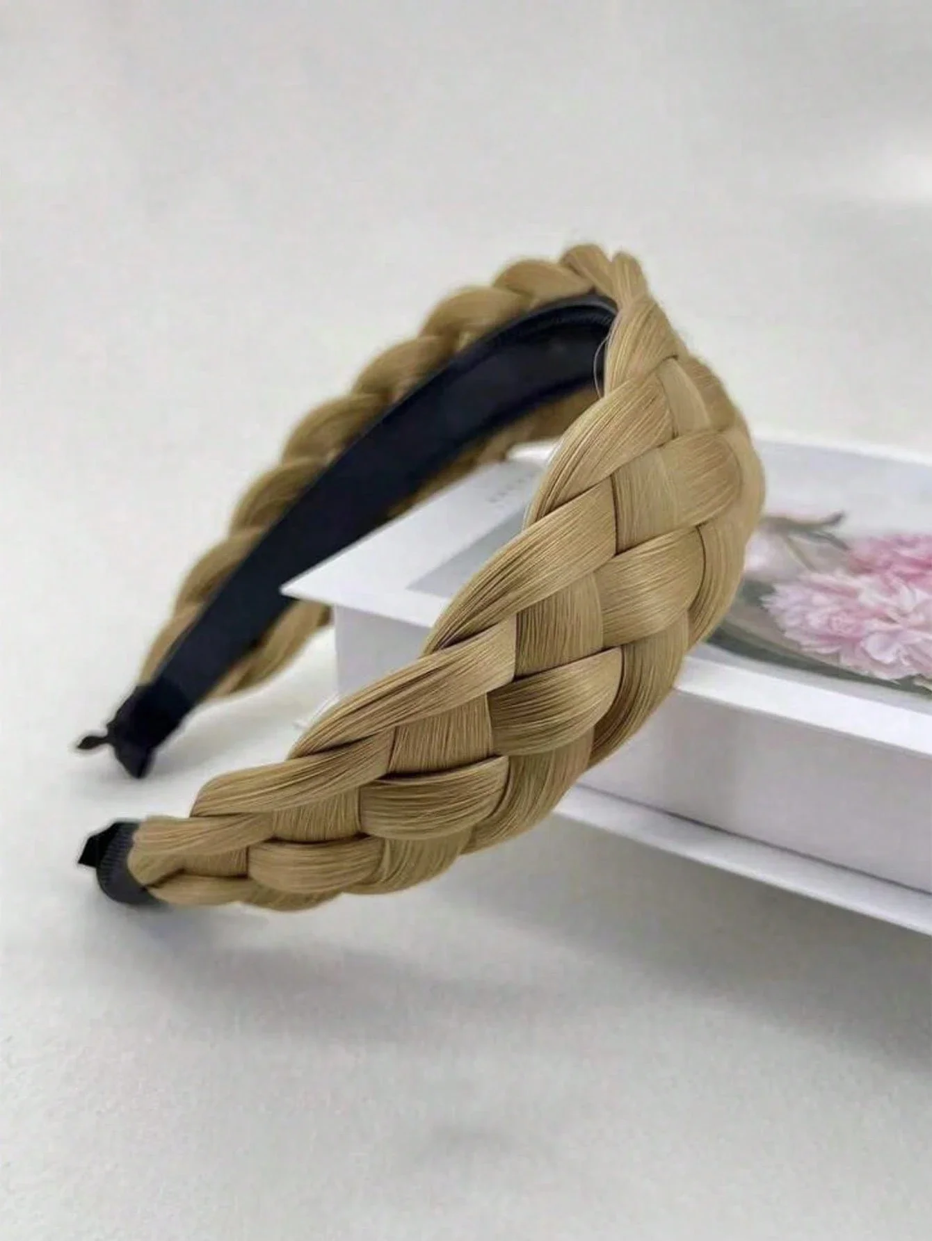 1pc Women's Multi-Color Thick Headband Wig, Fluffy Headpiece, Twisted Braid Hair Hoop Hair Clip Hair Accessory Hairband Head
1pc Women's Multi-Color Thick Headband Wig, Fluffy Headpiece, Twisted Braid Hair Hoop Hair Clip Hair Accessory Hairband Head