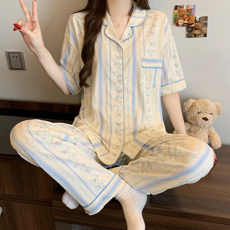 Wind Striped Sweet Small Floral Wrinkled Fabric Short Sleeved Pants Pajama Set Spring and Fall Women's Sleepwear Homewear
Wind Striped Sweet Small Floral Wrinkled Fabric Short Sleeved Pants Pajama Set Spring and Fall Women's Sleepwear Homewear