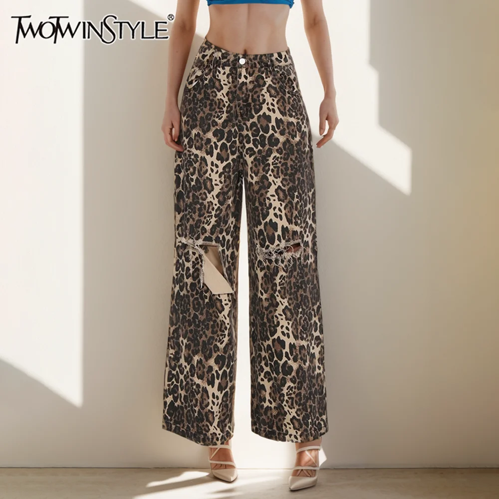 TWOTWINSTYLE Hollow Out Leopard Wide Leg Pants For Women High Waist Patchwork Button Loose Fashion Denim Pant Female Fashion New
TWOTWINSTYLE Hollow Out Leopard Wide Leg Pants For Women High Waist Patchwork Button Loose Fashion Denim Pant Female Fashion New