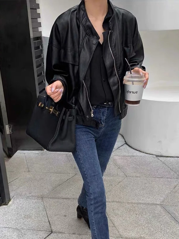 Новинка весны и осени, женская мотоциклетная куртка из искусственной кожи, женское винтажное свободное короткое пальто, верхняя одежда на молнии в стиле панк
Новинка весны и осени, женская мотоциклетная куртка из искусственной кожи, женское винтажное свободное короткое пальто, верхняя одежда на молнии в стиле панк