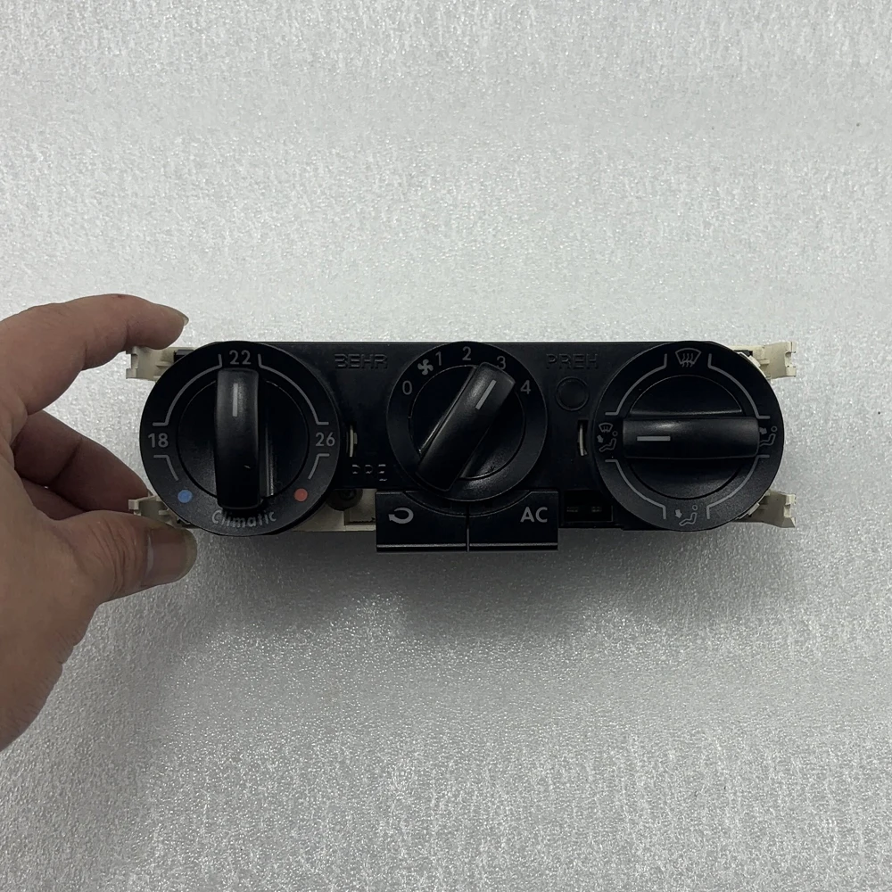 Air conditioning control panel for Volkswagen Polo 2004-2010
Air conditioning control panel for Volkswagen Polo 2004-2010