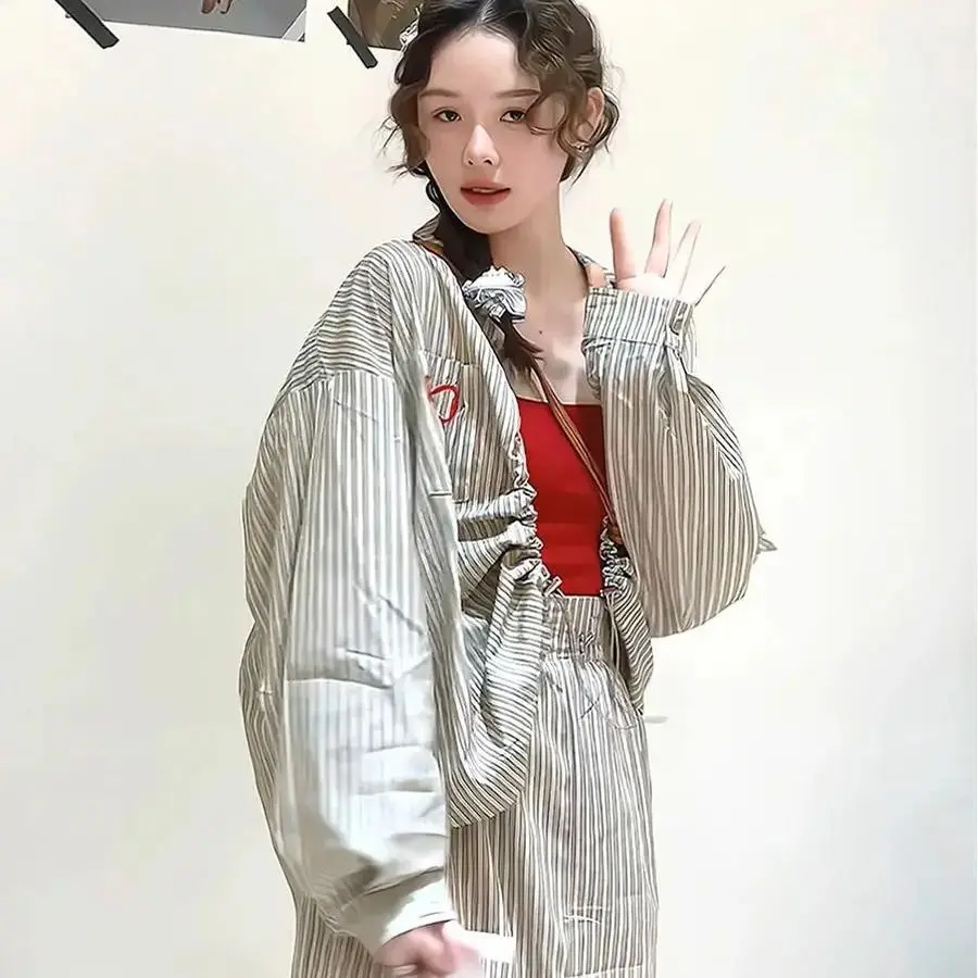 Korea Style Striped Long-Sleeved Shirt Skirt 2025 Spring Summer New Fashionable Outfits Complete Set Two-Piece Sets
Korea Style Striped Long-Sleeved Shirt Skirt 2025 Spring Summer New Fashionable Outfits Complete Set Two-Piece Sets